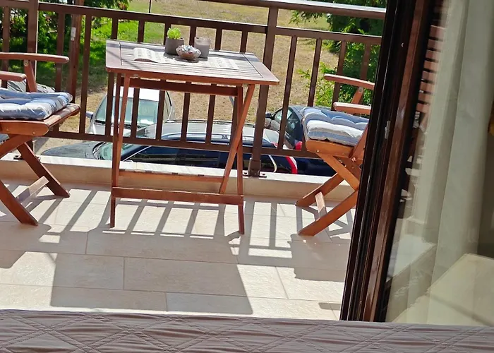 Han Anthoula House Sarti