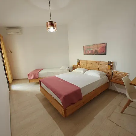 Anthoula House