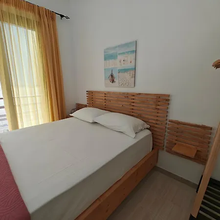Anthoula House