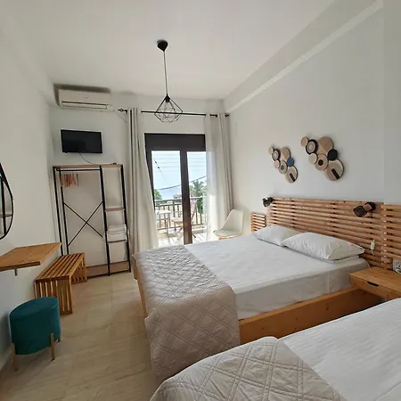 Anthoula House *