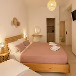 Anthoula House *