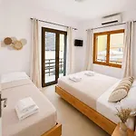 Anthoula House