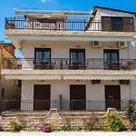 Anthoula House *