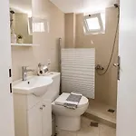 Han/Misafirhane Anthoula House *