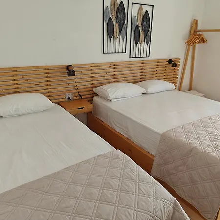 Anthoula House Fogadó Szárti