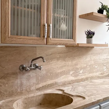 Anthoula House Kro *